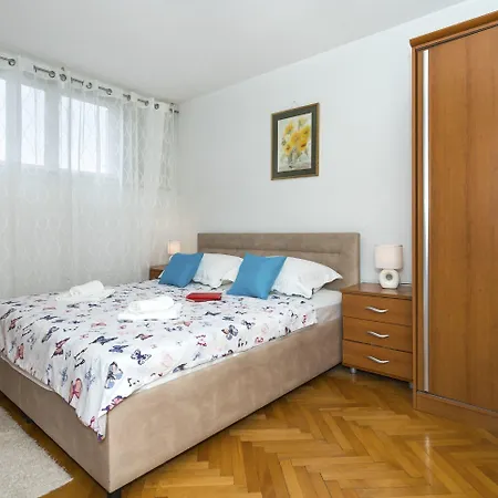 Apartamento Near Center With Balcony With The Sea View Split
