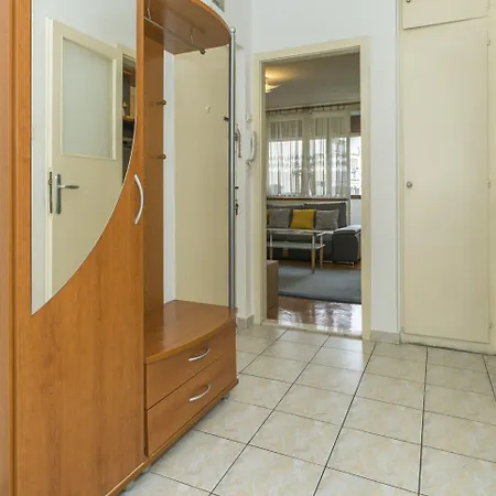 Apartamento Near Center With Balcony With The Sea View Split